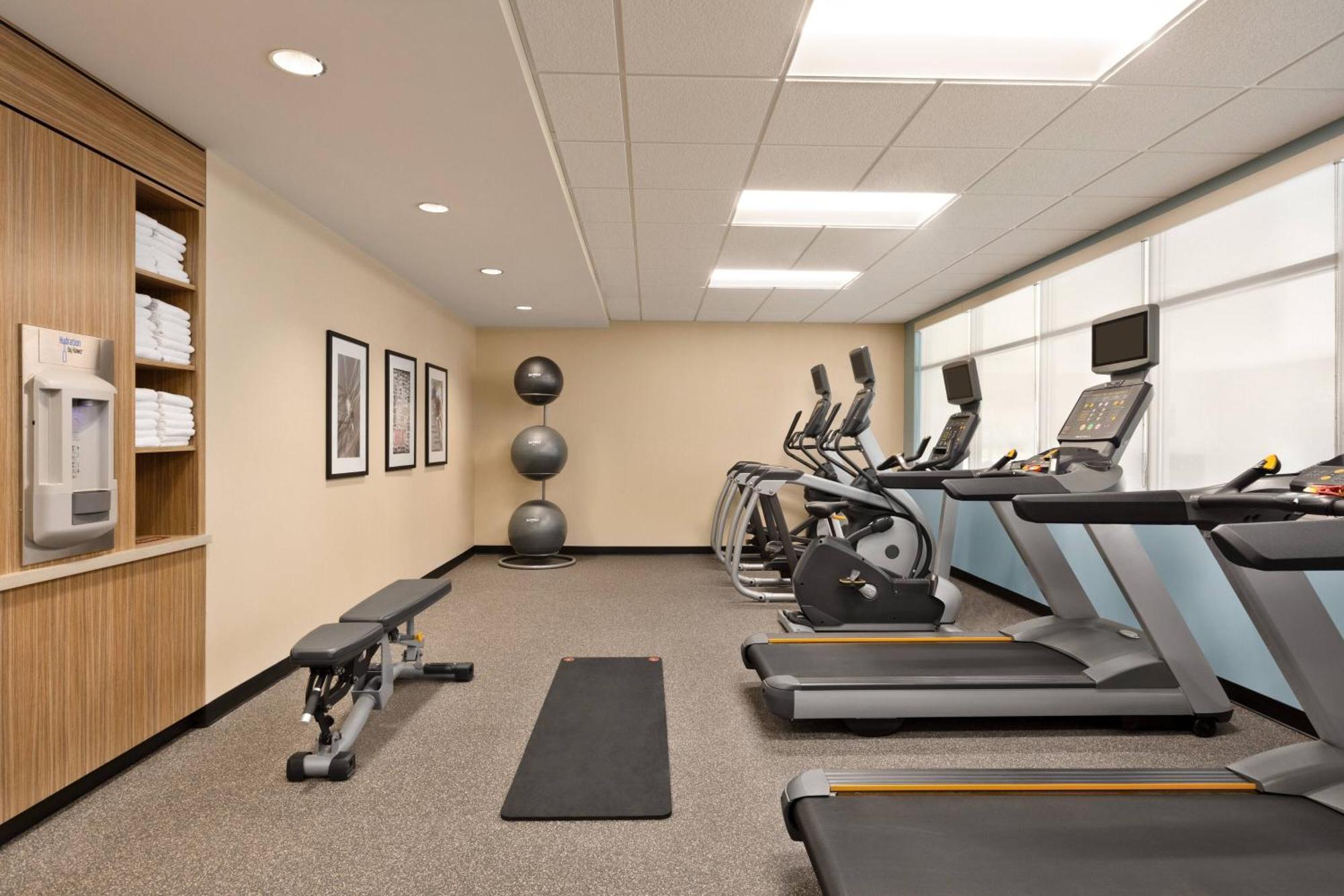 Towneplace Suites Cedar Rapids Marion Екстериор снимка