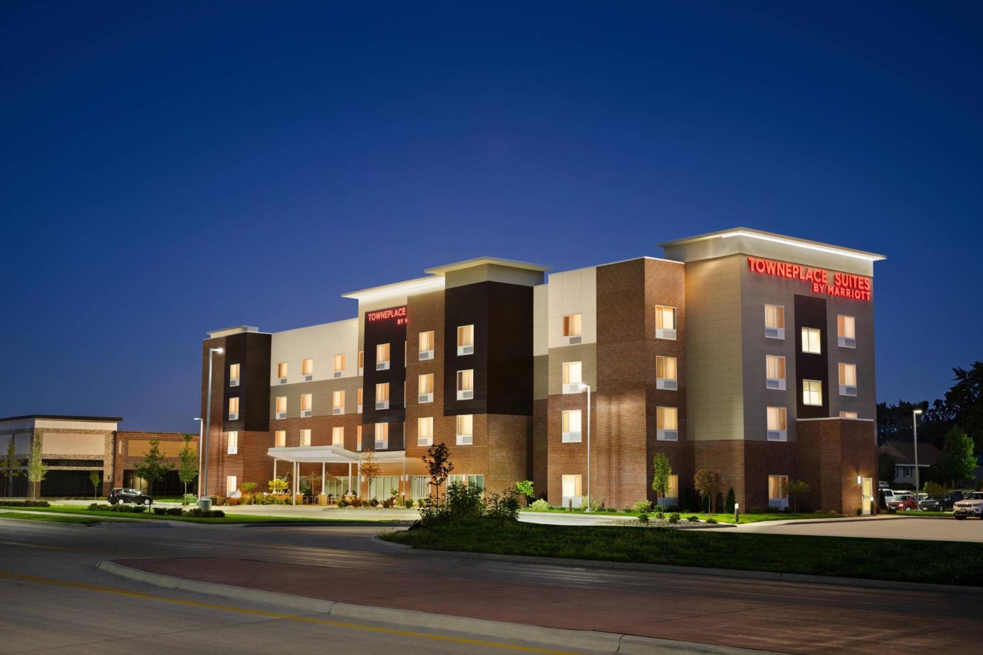 Towneplace Suites Cedar Rapids Marion Екстериор снимка