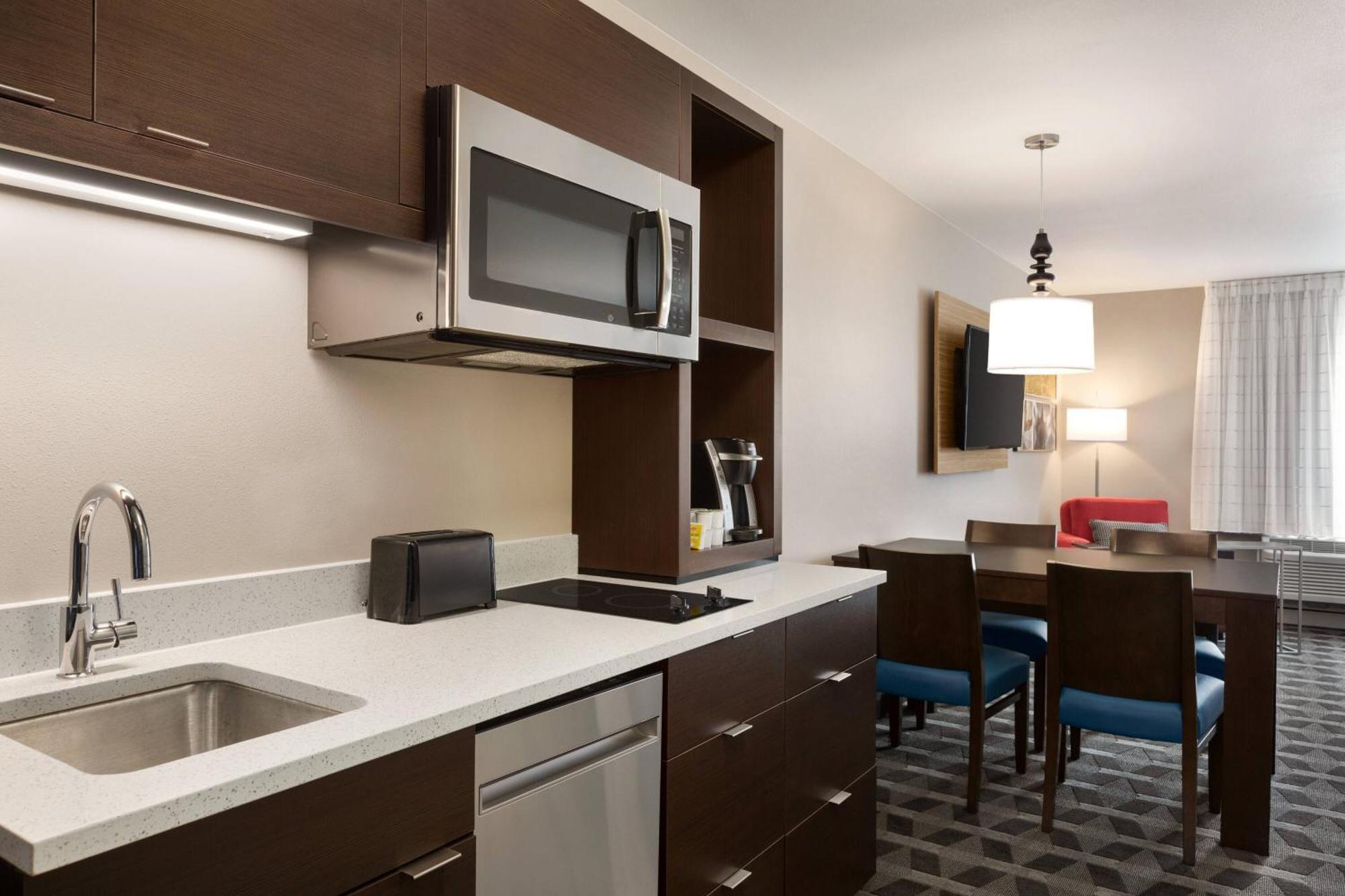 Towneplace Suites Cedar Rapids Marion Екстериор снимка