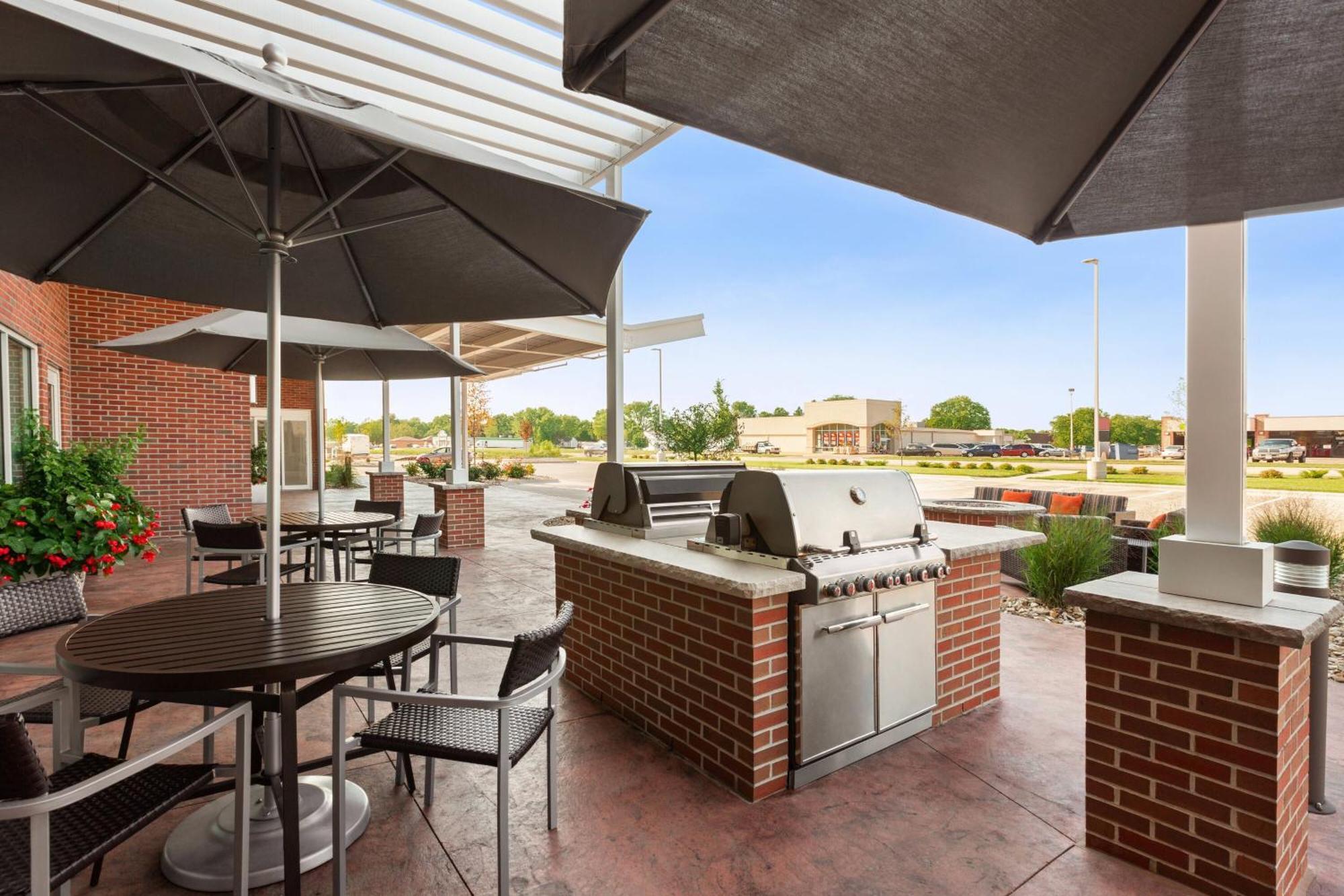 Towneplace Suites Cedar Rapids Marion Екстериор снимка
